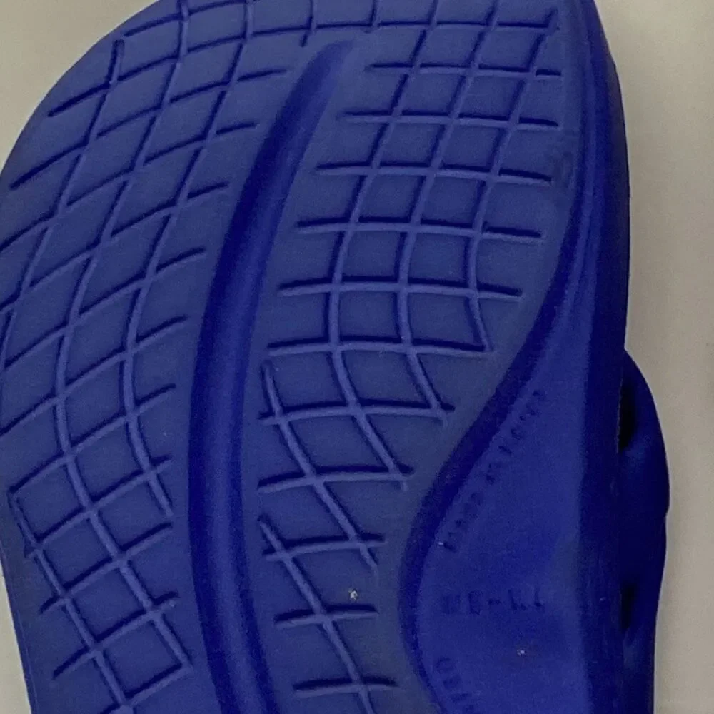 Oofos Women's Blue Flip Flop Lightweight OOriginal Recovery Sandal Size‎ 6